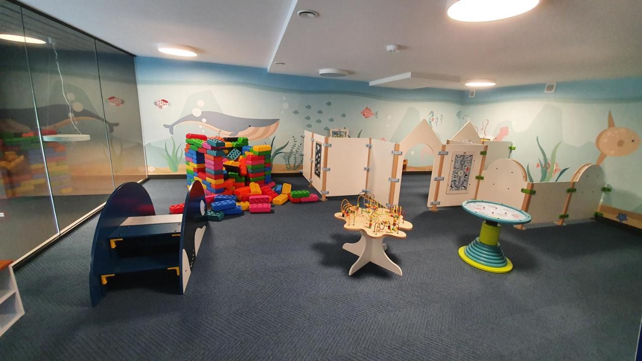 Apartament Baltyk Nadmorskie Tarasy Z Parkingiem Kołobrzeg Extérieur photo