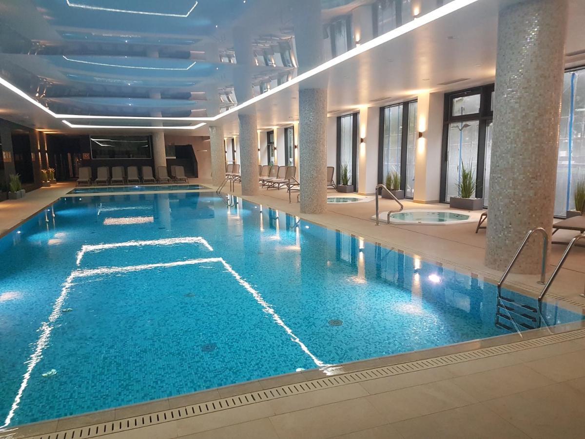 Apartament Baltyk Nadmorskie Tarasy Z Parkingiem Kołobrzeg Extérieur photo